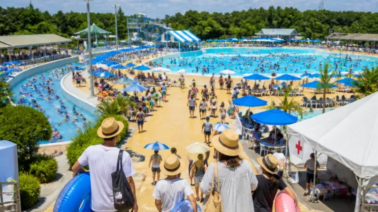 太閤山ランドのプールが開幕、通算入場者が350万人に到達