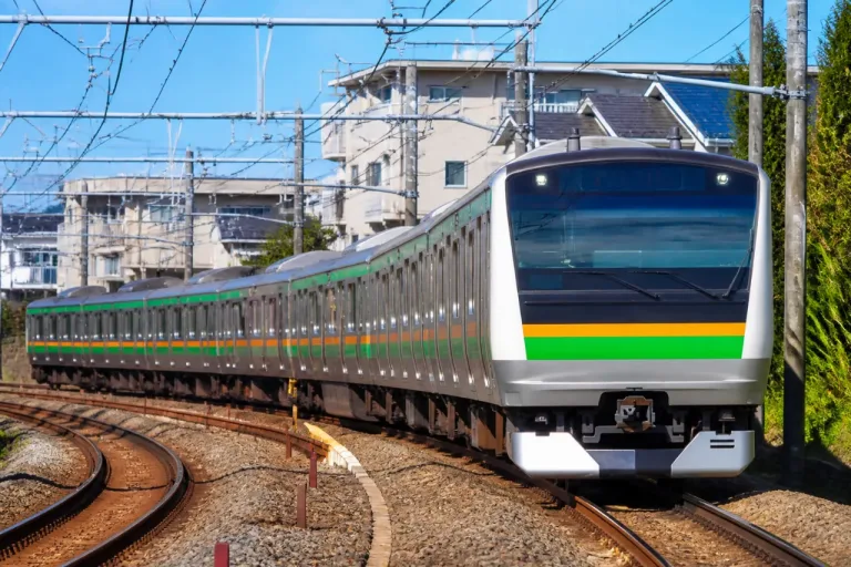 高崎発着の高崎線、桶川―北本の事故で一時運転見合わせ 運転再開も遅延続く