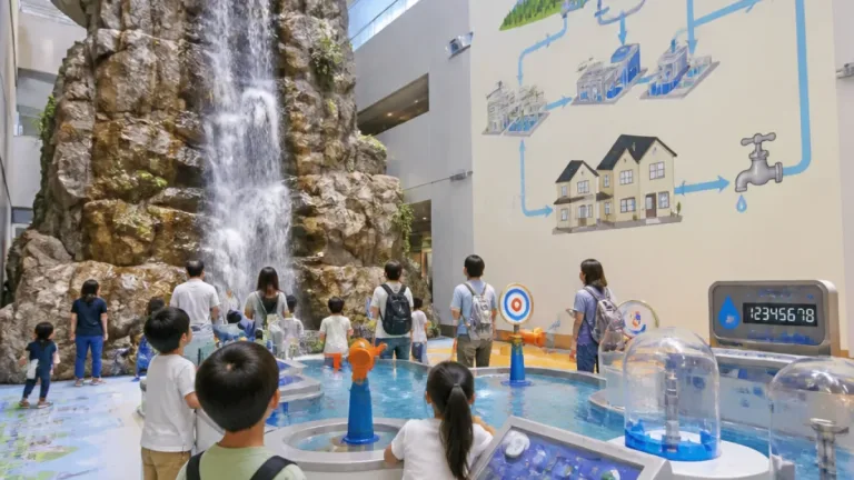 東京都水の科学館、体験で学ぶ水の循環