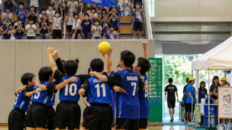 宇治で全国小学生ハンドボール大会が開幕 地元チームが快勝で好発進
