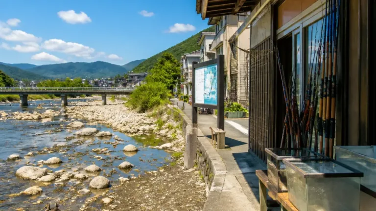和歌山・富田川で深刻な渇水 アユ漁や地域経済に影響