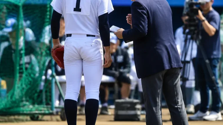 横浜、甲子園での雪辱へ 村田監督がエース織田に期待